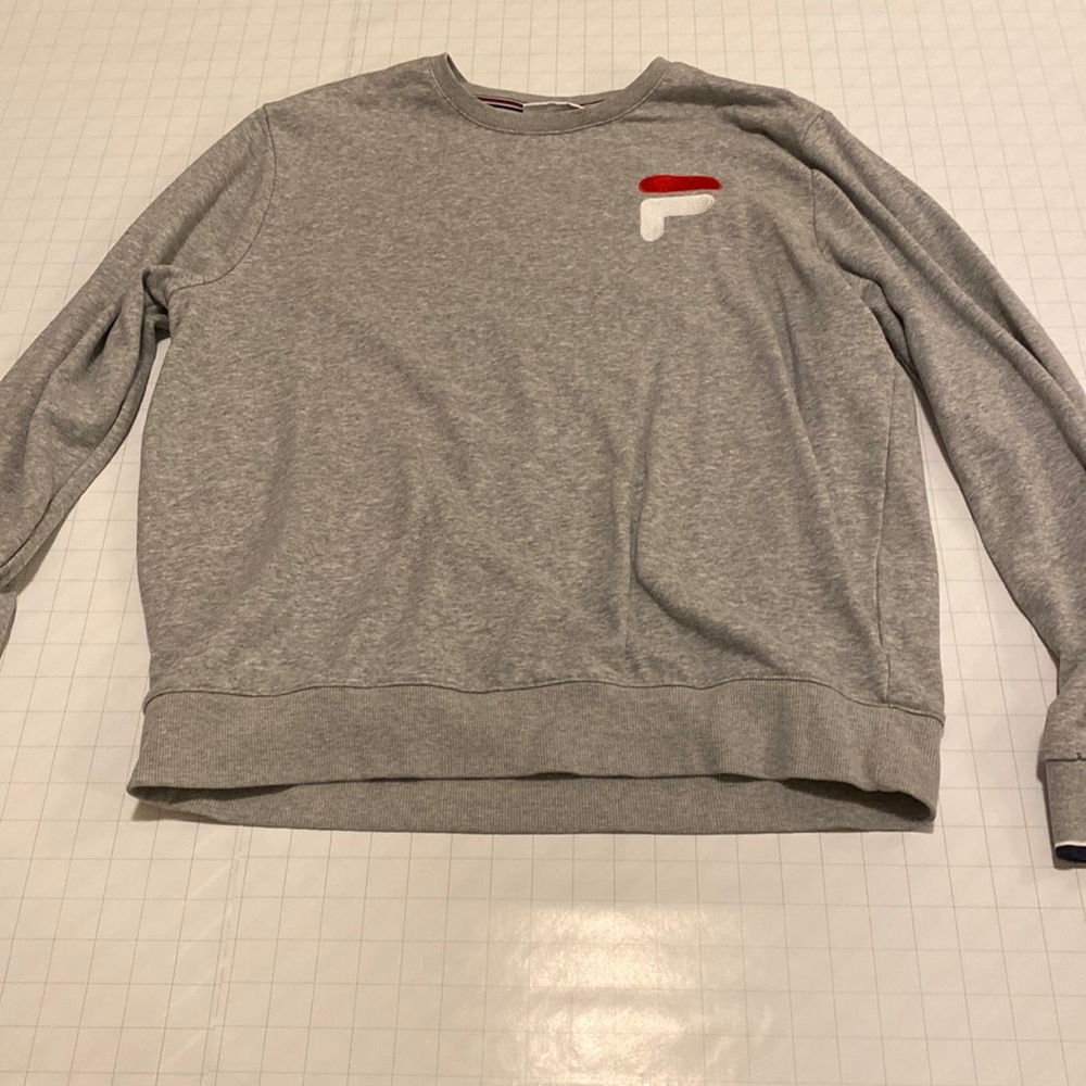 Grey Fila crew neck with cute detailing on sleeves